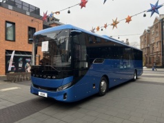 Yutong pokazuje nowy elektryczny autobus międzymiastowy