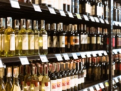 MZ chce zakazać reklamy alkoholu. Ilu Polaków popiera ten pomysł?