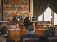 25 lat w służbie Krakowa. Uhonorowano najdłużej urzędującego skarbnika miasta