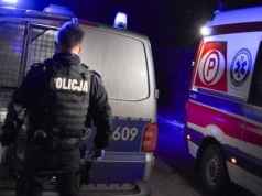 34-letni mężczyzna wbiegł na komendę z ranami od noża