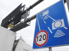 Obwodnice Warszawy i Wrocławia już teraz, a kilkadziesiąt innych nowych odcinkowych pomiarów prędkości w całym kraju do połowy 2026 roku