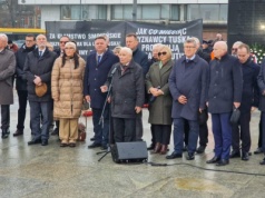 Krzyki i wrzaski podczas przemówienia Kaczyńskiego na miesięcznicy smoleńskiej
