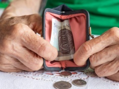 Tysiące emerytów może zostać bez waloryzacji w 2026 roku. Luka w przepisach