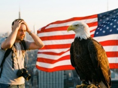 Pokażesz na granicy, co pisałeś na Facebooku. Albo won do domu