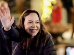 Uciekła na pokładzie łodzi rybackiej? Media o podróży laureatki Nobla