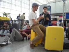 Reforma praw pasażerów wstrzymana. Nie ma zgody na ograniczenie odszkodowań za loty