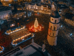 Jeśli nie lubisz świąt, to miasto będzie dla Ciebie koszmarem. Mają nawet świąteczną walutę