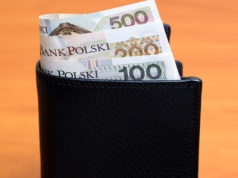 Koniec przyjmowania wniosków za kilka dni. Od 500 do 3 500 zł czeka