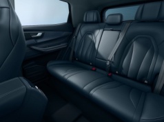 Ten mały chiński SUV coraz poważniej zagraża pozycji Renault Captura, bo oferuje automat i hybrydę tańsze o 23 tys. zł