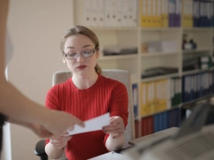 Planujesz duże zakupy sprzętu do firmy do końca roku? Możesz nie mieć ich w kosztach 2025!