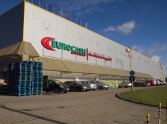 Eurocash tnie koszty i zamyka sklepy. 3 tysiące osób bez pracy