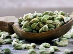 Kardamon „król przypraw” – lecznicze działanie i przepisy