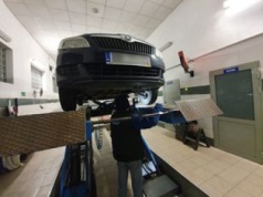 Najczęstsze usterki na przeglądach. Dlatego auta w Polsce nie dostają pieczątki