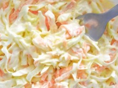 Soczysta i chrupiąca surówka do obiadu. Nie ma lepszej