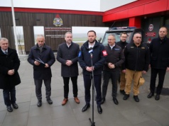 Blisko 50 mln zł trafiło do strażaków na nowy sprzęt. Wojewoda przedstawił proces wdrażania OLiOC