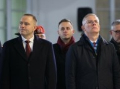 Pełnoskalowa wojna między rządem i prezydentem. BBN, Przydacz, gen. Bryś odpowiadają