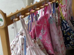 Zdanie w przedszkolnej szatni powinno odejść do lamusa. W grudniu słychać je co chwilę