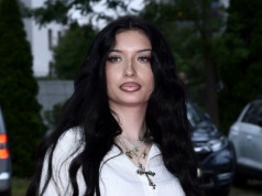 Viki Gabor w "DDTVN" pochwaliła się swoim domem. Jacuzzi i tapeta od Versace to dopiero początek