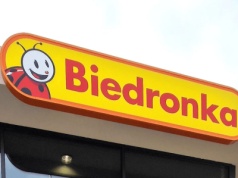 Biedronka zwariowała, wielka obniżka na karpia to dopiero początek. Klienci muszą się spieszyć, czas tylko do końca tygodnia