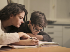 71 proc. dzieci liczy na rodziców online. Dorośli nie czują się gotowi