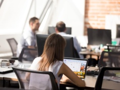 Choć przegrywamy z Chinami, wciąż jesteśmy krajem taniej siły roboczej. Innowacyjność kuleje