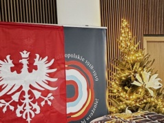 CKiS rozdaje w weekend powstańcze flagi. Można je dostać za darmo