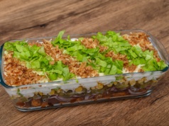 Lepsza niż jarzynowa. Sałatka milionera robi furorę, gdy przychodzą do mnie goście