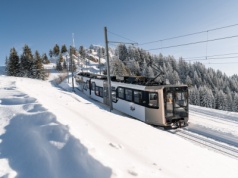 Stadler dostarczy cztery kolejne pociągi z napędem zębatkowym na górę Rigi
