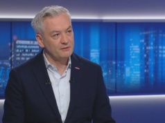 Robert Biedroń w programie "Gość Wydarzeń". Oglądaj od 19.15