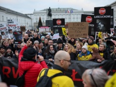 Wielki Marsz dla Zwierząt w Warszawie. „Zerwijcie łańcuchy, odrzućcie weto”