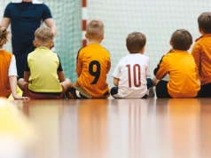 Polskie dzieci śpią za krótko, za mało się ruszają i za dużo ważą. Wyniki wieloletnich badań