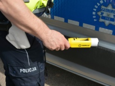 Prokurator i jego haniebne zachowanie. Zapytał, czy policjant „dmuchnie za niego”. Usłyszał zarzuty