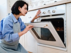 Orzechy psują smak ciasta? Tak pozbędziesz się goryczki