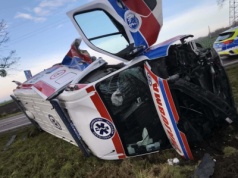 Groźny wypadek karetki pogotowia ratunkowego w Hrubieszowie. Dwie osoby zostały ranne