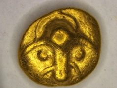 Najstarsza moneta w całym regionie. Poszukiwacz skarbów odnalazł celtyckie złoto, którego nie powinno tam być