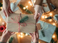 Polacy kochają dawać prezenty. Jest jednak jedno 