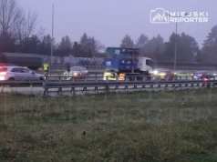 Zderzenie trzech pojazdów na trasie S8. Korek ma ponad 10 kilometrów!