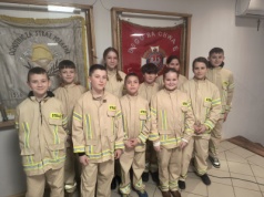 Turniej gier Młodzieżowej Drużyny Pożarniczej ze Skotnicy w gminie Praszka