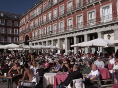 Hiszpania nie patyczkuje się z Airbnb – 64 miliony euro kary za nieprzestrzeganie prawa