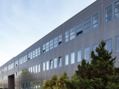 Duża transakcja na rynku nieruchomości. Deweloper z Katowic na zakupach w Warszawie