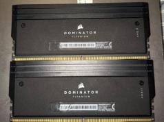 Gracz kupuje pamięć RAM za ponad 1600 zł, otrzymuje kopię, która wygląda jak oryginał, ale świeci się kolorowymi światłami i jest warta tylko ułamek ceny oryginału