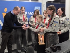 ’Pielęgnuj dobro w sobie’ – Betlejemskie Światło Pokoju dotarło do Radia RDN