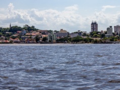 Wiatr przewrócił Statuę Wolności