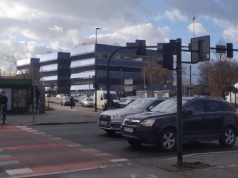 Zakaz aut spalinowych od 2035 roku złagodzony. Jest decyzja KE