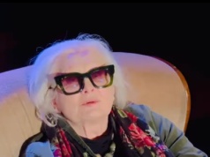 Ceremonia pożegnalna Magdy Umer na Powązkach Wojskowych, Ale spocznie gdzie indziej