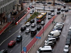 Zwrot ws. samochodów spalinowych. Unia Europejska podjęła zaskakującą decyzję