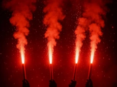 Policja nie wie co zrobić z kibicami, którzy 11 listopada odpalili race