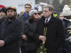 Balcerowicz chce zabrać Polakom 800 plus? 