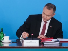 Kontrowersyjna ustawa wróci na biurko prezydenta. 