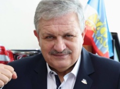 Plotki potwierdzone. Prezes klubu Orlen Superligi zrezygnował